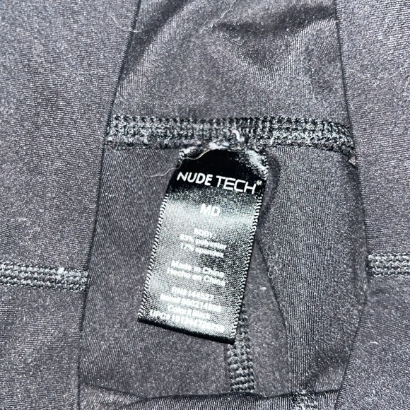 NUDE TECH - Short Leggings - Picture 2 of 2